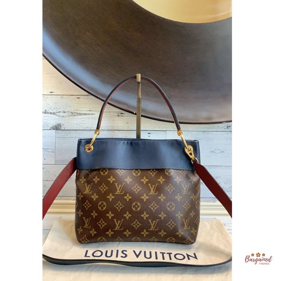 🛑SOLD🛑Authentic Louis Vuitton Tuileries Besace - Picture 3 of 12